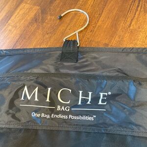 Miche Prima hanging storage- holds six shells or bags